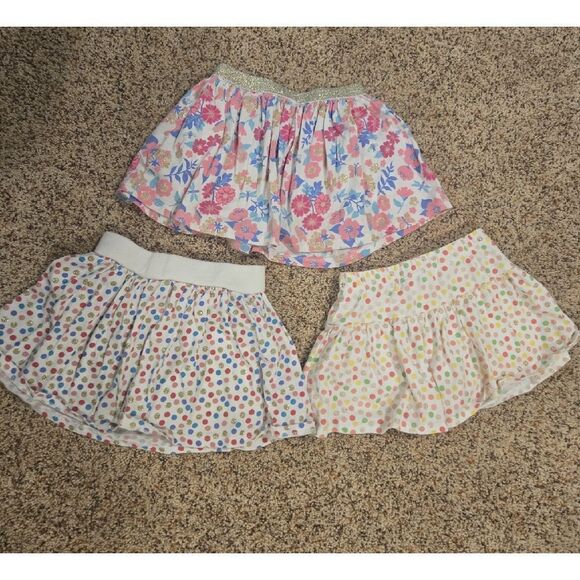 Floral and Polka Dot Skirt Set Built In Shorts Size 6 Pre-loved - Picture 2 of 11